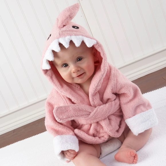 So cute Baby Aspen Pink Shark Robe - 0-9 months - Like new - Picture 2 of 9